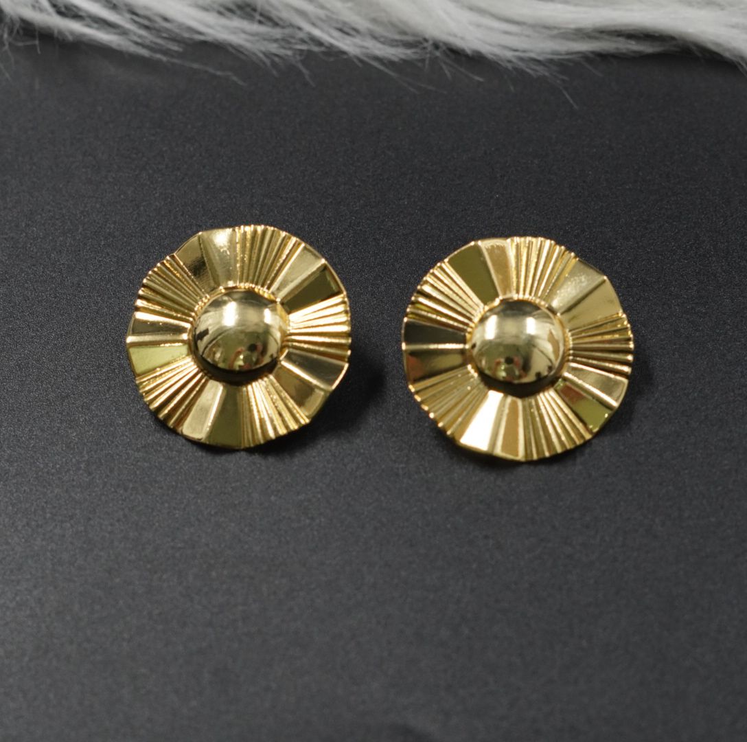 ARETE RODIO CIRCULAR TIPO FLOR DORADO